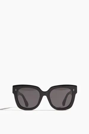 #8 Sunglasses in Black