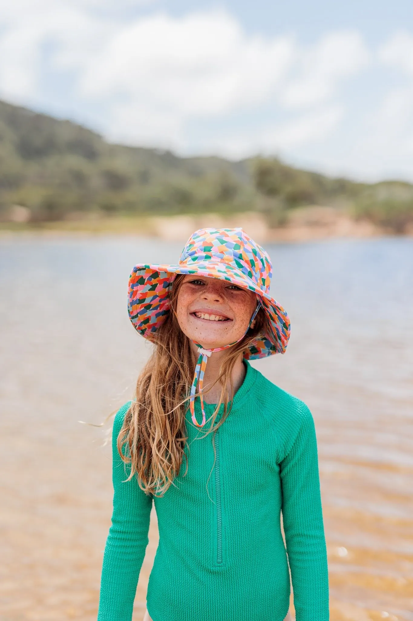 Art Fun Wide Brim Swim Hat