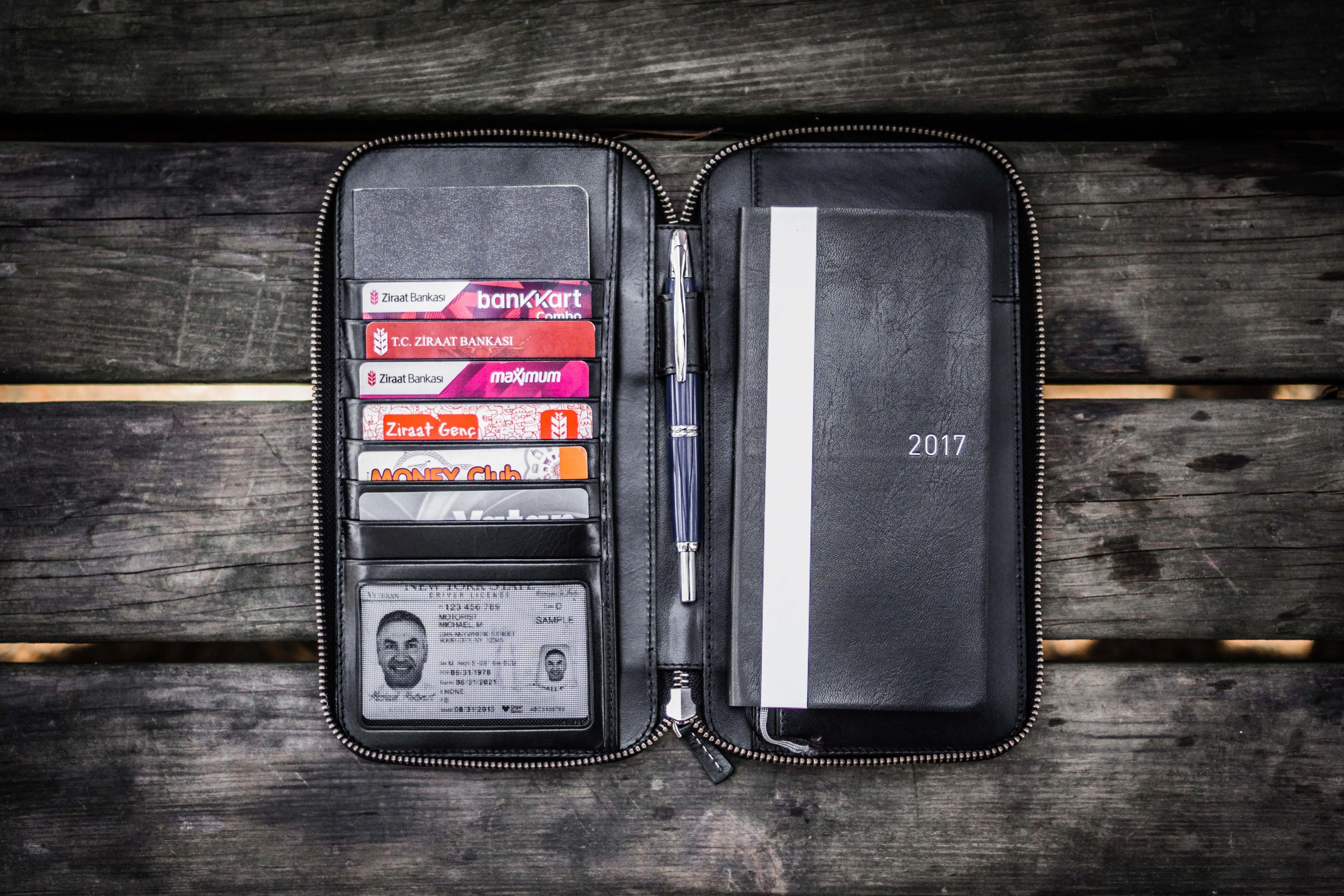 Leather Zippered Hobonichi Weeks Cover - Black