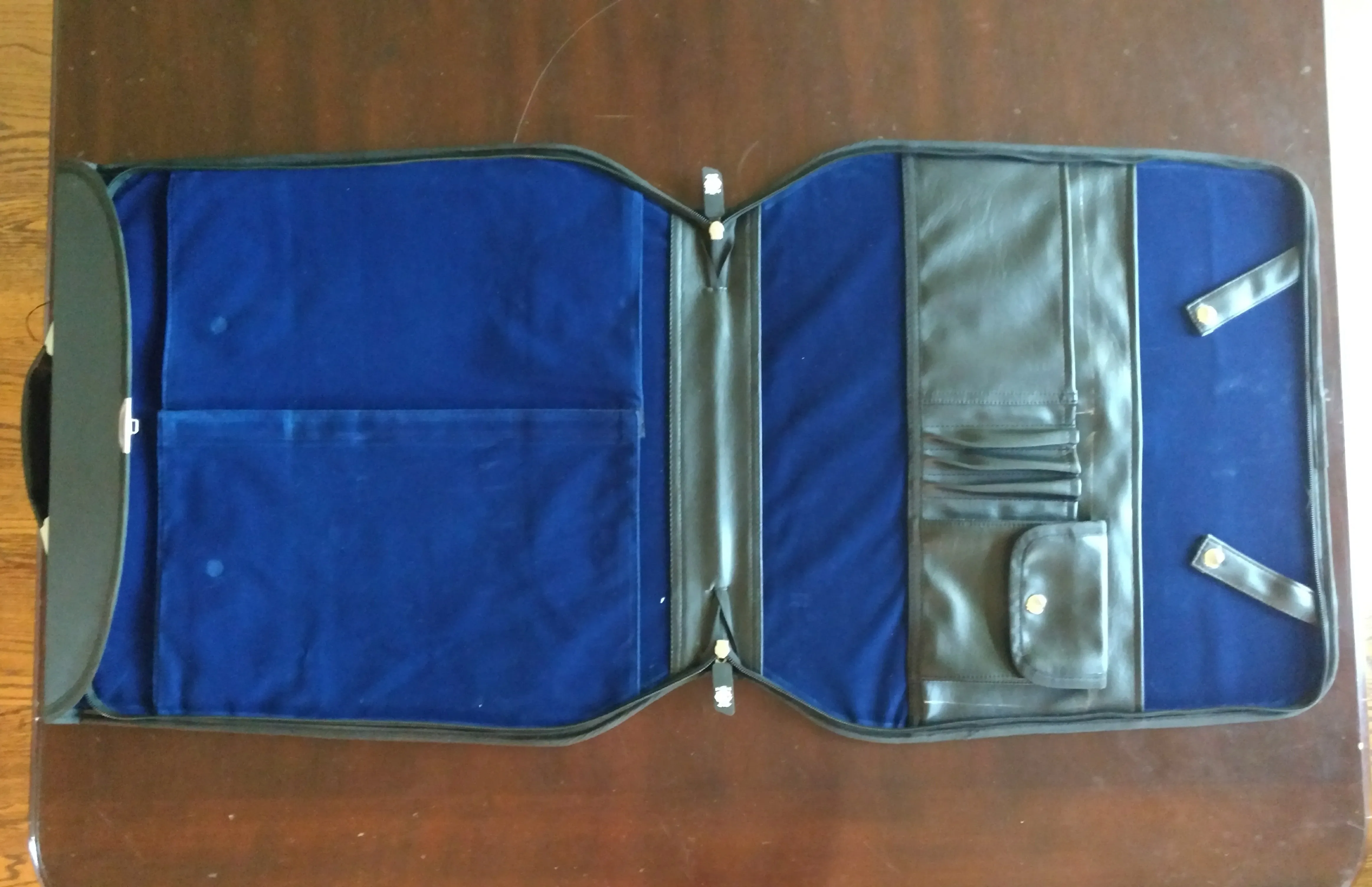 TCA Signature Apron Case